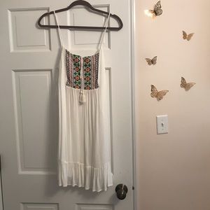 White tight weight dress with embroidery